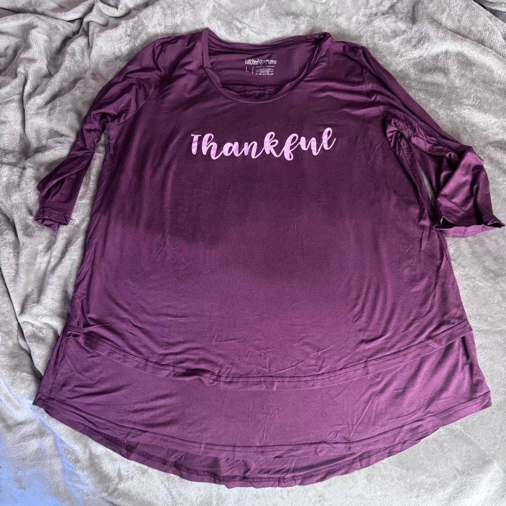 Thankful latched mama 3/4 sleeve scoop neck tee
